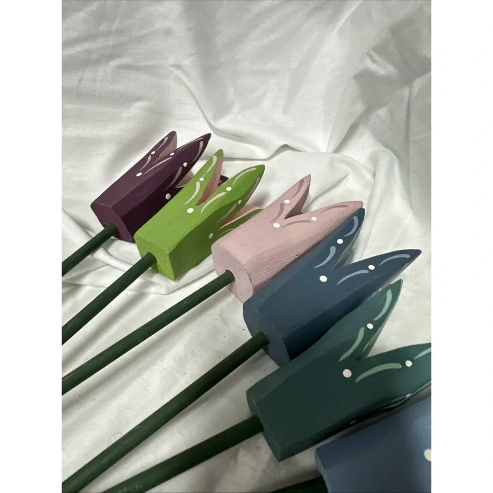 Short Handmade Wooden‎ Tulips Set Of 6 Perfect For Indoor, Covered Patio Flowers